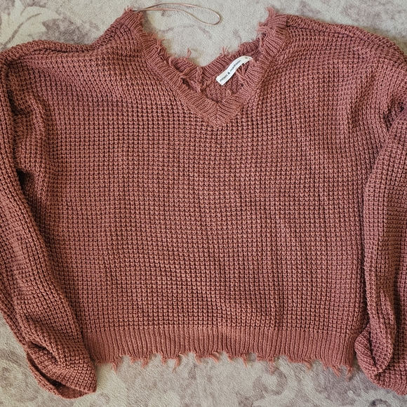 moon & madison Sweaters - moon & madison V-Neck Frayed Hem Sweater - Mauve